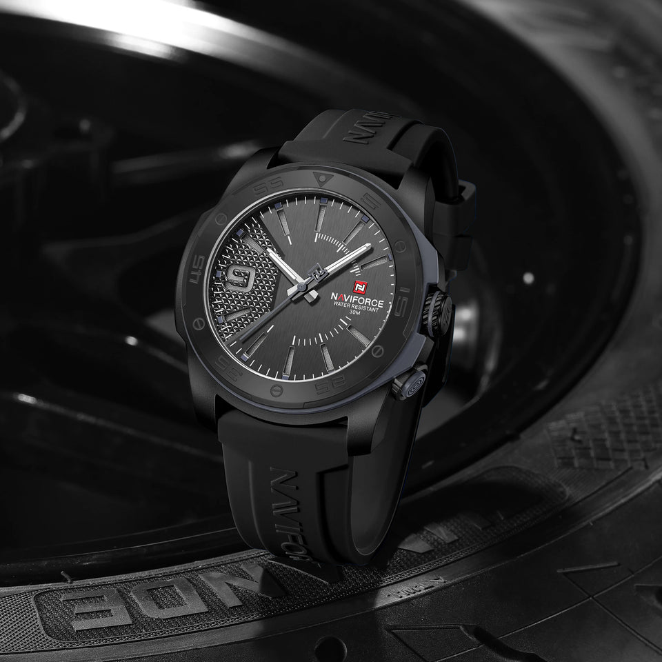 NAVIFORCE Luxury Man Watch Quartz Waterproof Luminous Date Chronograph Leather Men Wristwatch Military Sports Men's Watches